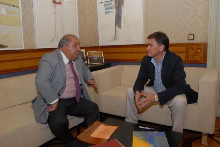 Imagen El Presidente se reune con el director del Open de Tenis 